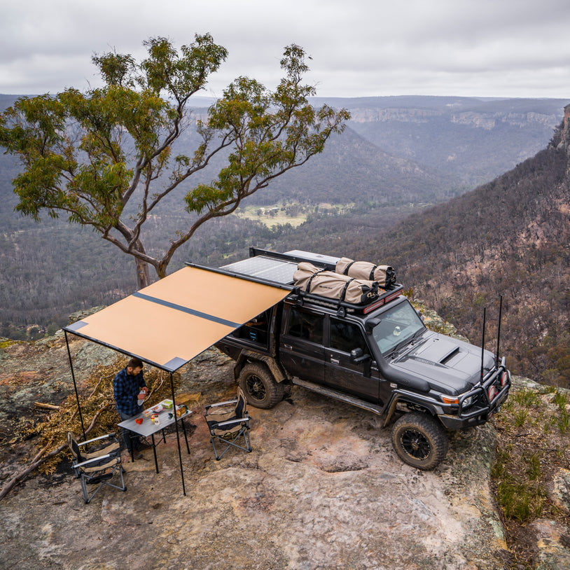 ARB Awning Black Aluminum Hardcase 2500X2500mm With Light Kit